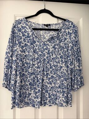 Papermoon Blue and White Floral V-Neck Blouse